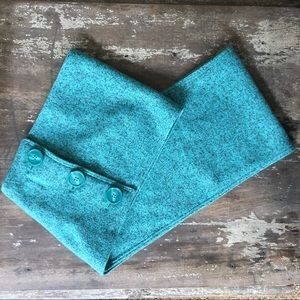 Patagonia Women’s Infinity Scarf/ Wrap with buttons